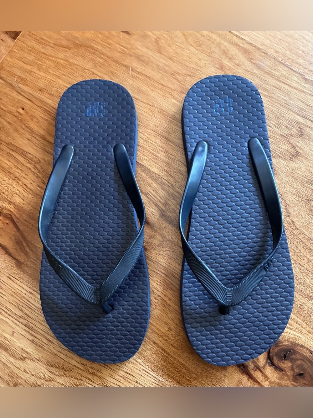 Gap Men's Navy Blue Flip Flop Sandals size 10/11